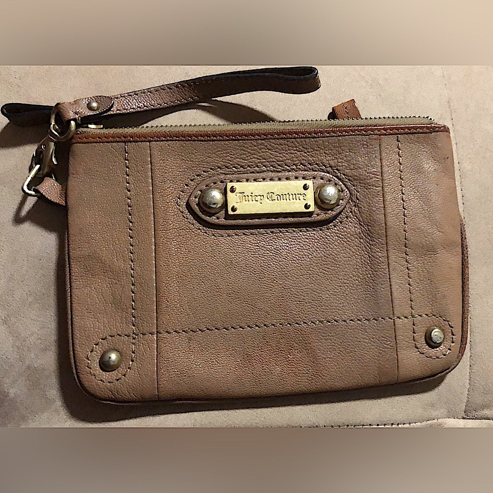Juicy couture wallet, wristlet beautiful colour Bd